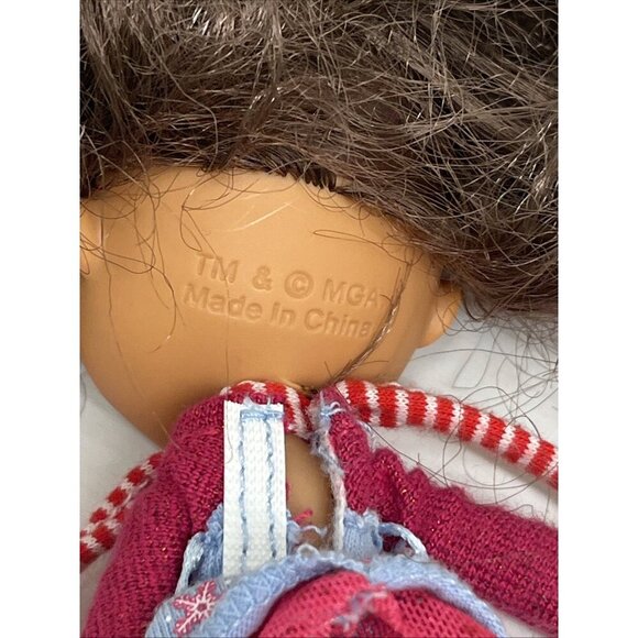 Bratz Kidz YASMIN Doll with outfit Winter Vacation w/ snowtube MGA 2004 - Picture 14 of 14